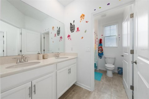 House in Kissimmee, Florida 4 bedrooms, 189.89 sq.m. № 2314766 - photo 10