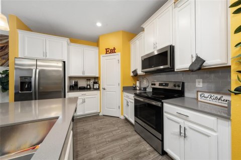 House in Kissimmee, Florida 4 bedrooms, 189.89 sq.m. № 2314766 - photo 8