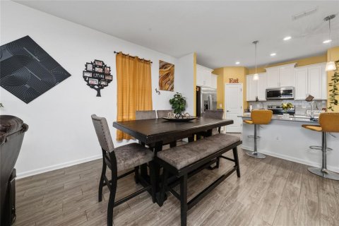 House in Kissimmee, Florida 4 bedrooms, 189.89 sq.m. № 2314766 - photo 6