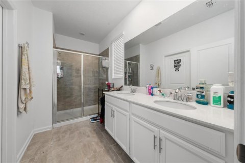 House in Kissimmee, Florida 4 bedrooms, 189.89 sq.m. № 2314766 - photo 15