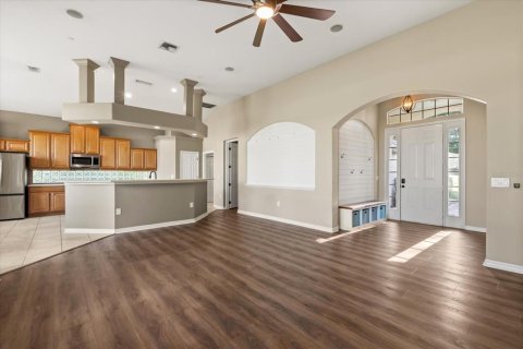 Casa en venta en Sorrento, Florida, 4 dormitorios, 214.6 m2 № 1884453 - foto 4
