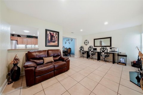 Villa ou maison à vendre à Tampa, Floride: 3 chambres, 168.99 m2 № 2208971 - photo 15