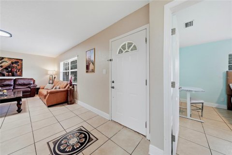 Villa ou maison à vendre à Tampa, Floride: 3 chambres, 168.99 m2 № 2208971 - photo 6