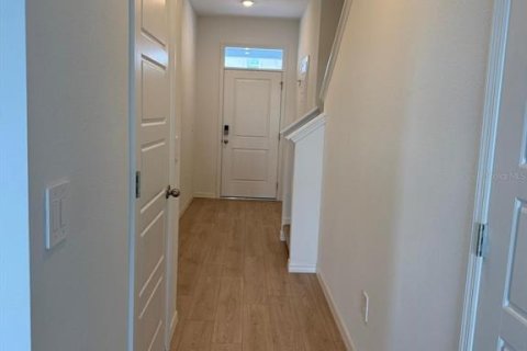 Townhouse in Davenport, Florida 3 bedrooms, 160.16 sq.m. № 2379045 - photo 11