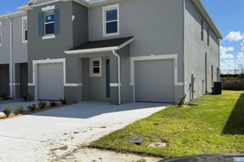 Townhouse in Davenport, Florida 3 bedrooms, 160.16 sq.m. № 2379045 - photo 22