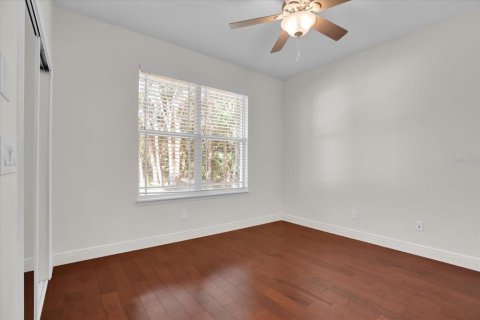 House in Deltona, Florida 4 bedrooms, 289.2 sq.m. № 1825364 - photo 17