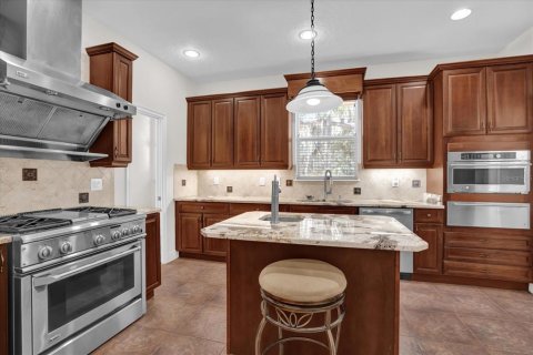House in Deltona, Florida 4 bedrooms, 289.2 sq.m. № 1825364 - photo 8
