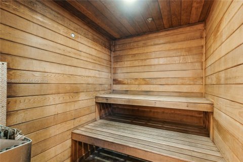 Купить кондоминиум в Авентура, Флорида 1 спальня, 79.9м2, № 2152428 - фото 17