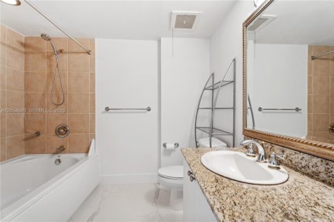 Купить кондоминиум в Авентура, Флорида 1 спальня, 79.9м2, № 2152428 - фото 11