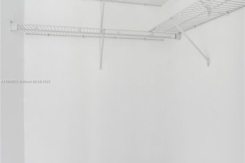 Condominio en venta en Plantation, Florida, 1 dormitorio, 61.32 m2 № 1920742 - foto 13