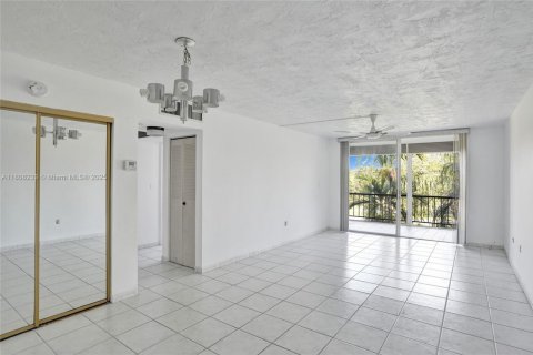 Condominio en venta en Plantation, Florida, 1 dormitorio, 61.32 m2 № 1920742 - foto 7