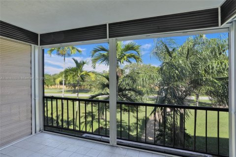 Condominio en venta en Plantation, Florida, 1 dormitorio, 61.32 m2 № 1920742 - foto 16