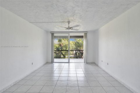 Condominio en venta en Plantation, Florida, 1 dormitorio, 61.32 m2 № 1920742 - foto 6