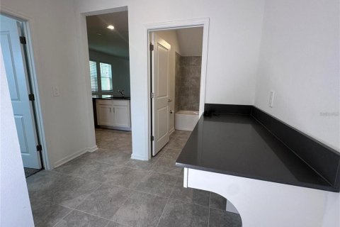 House in Clermont, Florida 4 bedrooms, 193.14 sq.m. № 2284057 - photo 8