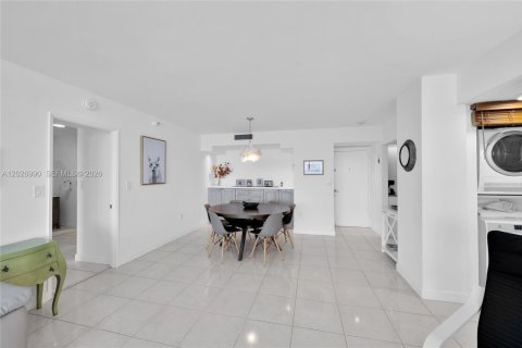 Condo in Aventura, Florida, 2 bedrooms № 2154691 - photo 20