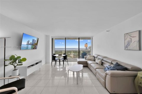 Condo in Aventura, Florida, 2 bedrooms № 2154691 - photo 16