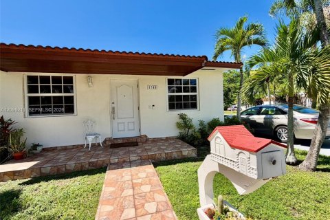 Immobilier commercial à louer à Miami, Floride № 2386851 - photo 10