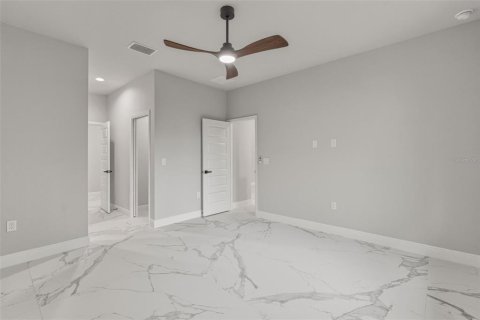 Villa ou maison à vendre à North Port, Floride: 4 chambres, 153.29 m2 № 2151476 - photo 19