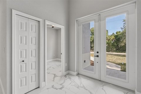 Villa ou maison à vendre à North Port, Floride: 4 chambres, 153.29 m2 № 2151476 - photo 5