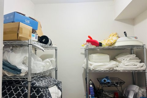 Снять в аренду кондоминиум в Майами-Бич, Флорида 2 спальни, 89.19м2, № 2034838 - фото 16