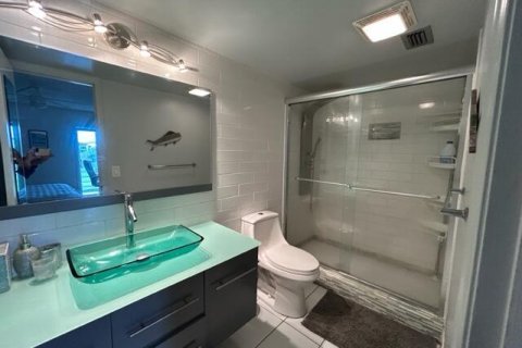 Condo in Lauderhill, Florida, 2 bedrooms  № 2399647 - photo 18