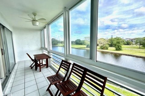 Condo in Lauderhill, Florida, 2 bedrooms  № 2399647 - photo 8