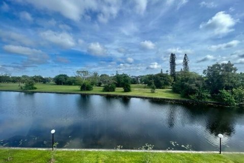 Condo in Lauderhill, Florida, 2 bedrooms  № 2399647