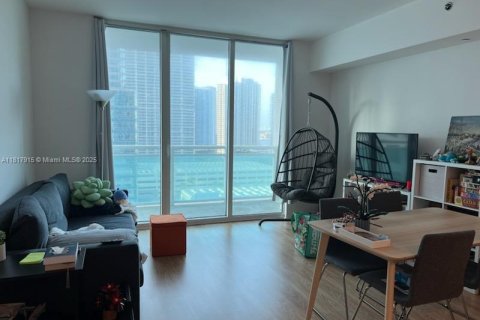 Condominio en venta en Miami, Florida, 1 dormitorio, 58.34 m2 № 1774578 - foto 3