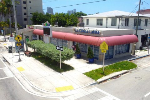 Commercial property in Miami, Florida № 1967899 - photo 4