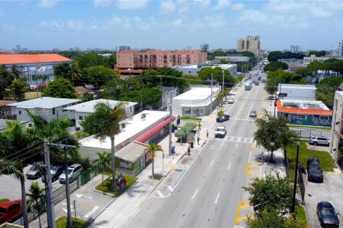 Commercial property in Miami, Florida № 1967899 - photo 7
