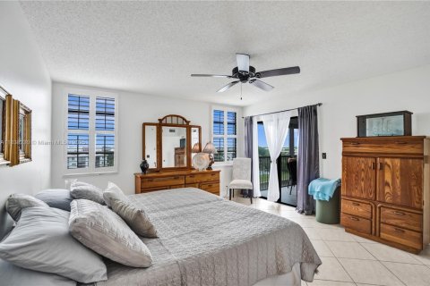 Condo in Pompano Beach, Florida, 2 bedrooms  № 1939417 - photo 28