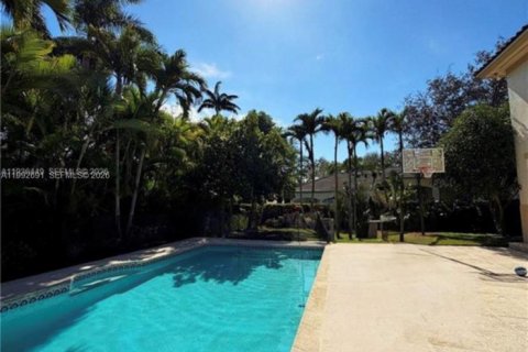 Villa ou maison à louer à Coral Gables, Floride: 5 chambres, 537.25 m2 № 2055603 - photo 4