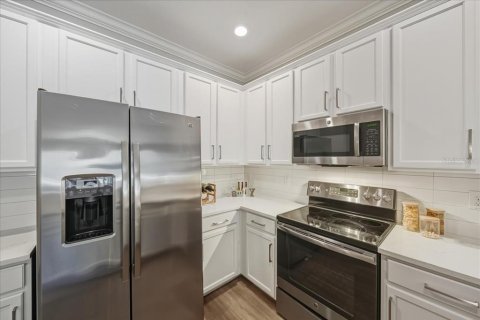 Adosado en venta en Bradenton, Florida, 3 dormitorios, 182.83 m2 № 2124107 - foto 2