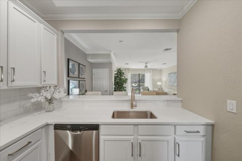 Adosado en venta en Bradenton, Florida, 3 dormitorios, 182.83 m2 № 2124107 - foto 4