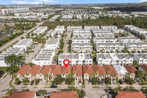 Villa ou maison à louer à Doral, Floride: 3 chambres № 1997681 - photo 30