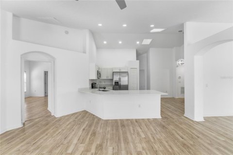 Villa ou maison à vendre à Deltona, Floride: 3 chambres, 172.15 m2 № 1566626 - photo 13