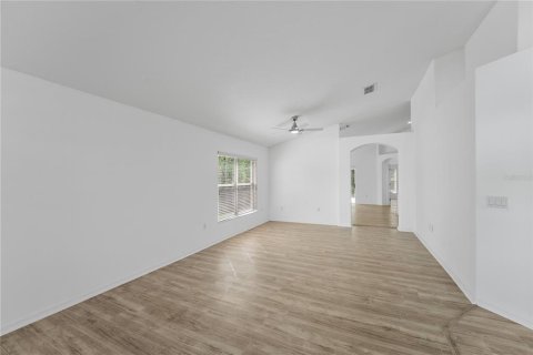 Villa ou maison à vendre à Deltona, Floride: 3 chambres, 172.15 m2 № 1566626 - photo 11