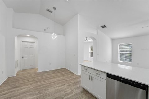Villa ou maison à vendre à Deltona, Floride: 3 chambres, 172.15 m2 № 1566626 - photo 19
