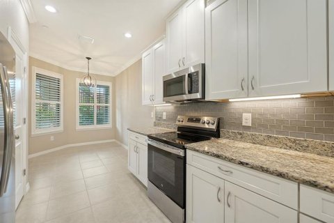 Condo in Lakewood Ranch, Florida, 2 bedrooms  № 2391354 - photo 25