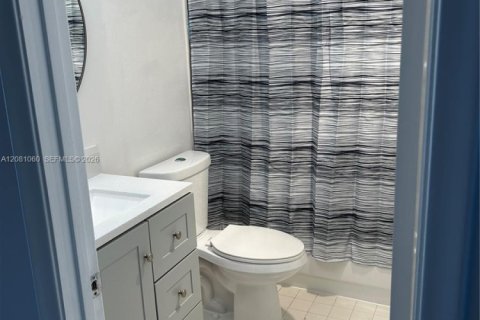 Copropriété à louer à Pembroke Pines, Floride: 2 chambres, 88.63 m2 № 2344374 - photo 9