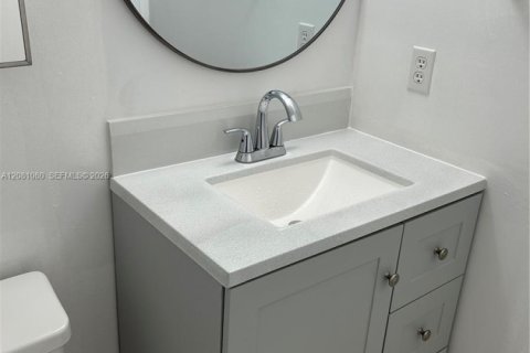 Copropriété à louer à Pembroke Pines, Floride: 2 chambres, 88.63 m2 № 2344374 - photo 11