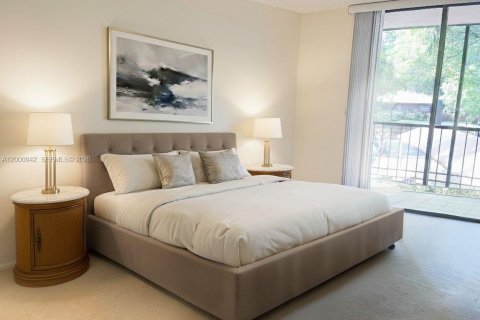 Снять в аренду кондоминиум в Холливуд, Флорида 1 спальня, 83.15м2, № 2065306 - фото 11