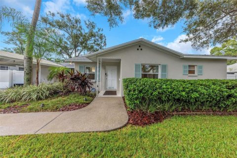 Villa ou maison à Tampa, Floride 4 chambres, 148.46 m2 № 2413778