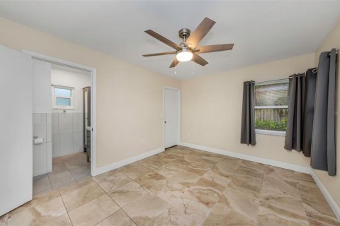 Villa ou maison à louer à Tampa, Floride: 4 chambres, 148.46 m2 № 2413778 - photo 28