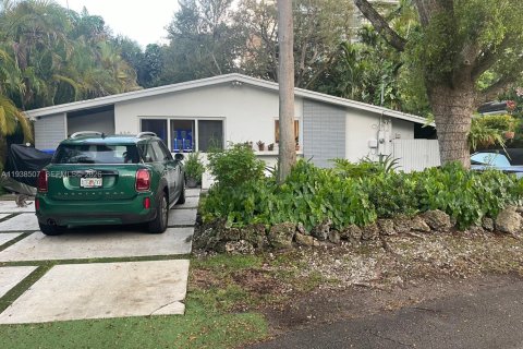 Villa ou maison à Miami, Floride 3 chambres, 152.55 m2 № 1996863