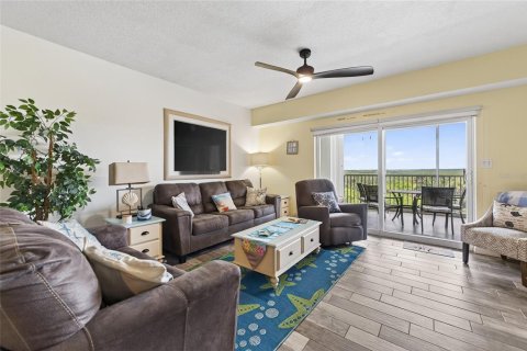 Condo in New Smyrna Beach, Florida, 2 bedrooms  № 1907569 - photo 14