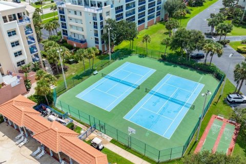 Condo in New Smyrna Beach, Florida, 2 bedrooms  № 1907569 - photo 8