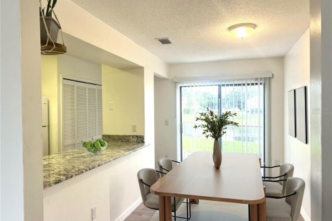 Touwnhouse à vendre à Winter Springs, Floride: 2 chambres, 107.4 m2 № 1817547 - photo 6