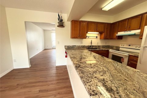 Touwnhouse à vendre à Winter Springs, Floride: 2 chambres, 107.4 m2 № 1817547 - photo 10
