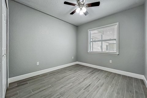 Casa en venta en Orlando, Florida, 4 dormitorios, 157.93 m2 № 1679892 - foto 18